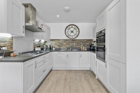 4 bedroom detached house for sale, Hawthorn Way, Hellingly, Hailsham