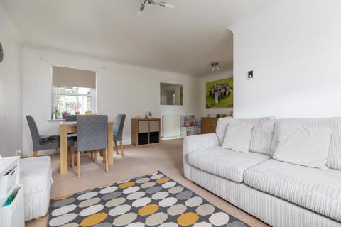 2 bedroom flat for sale, Mallots View, Newton Mearns