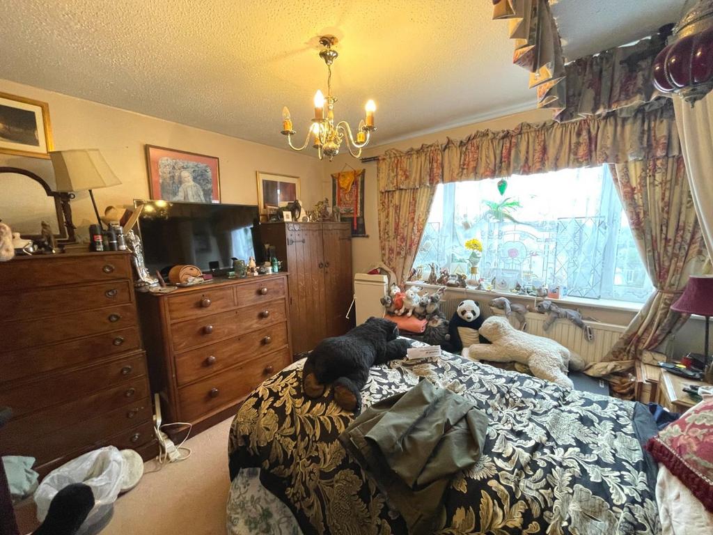 Bedroom One.JPG