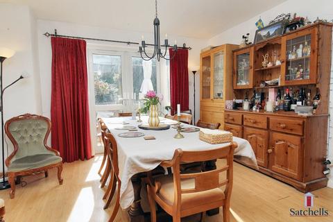 5 bedroom semi-detached house for sale, Lawrence Avenue, Letchworth Garden City, SG6