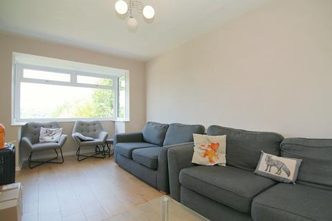 2 bedroom semi-detached house for sale, Hollin Lane, Shipley, BD18