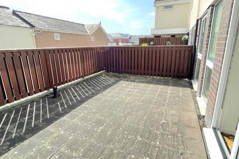 3 bedroom apartment for sale, Nevill Crescent, Llandudno