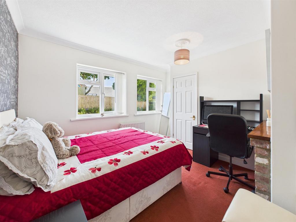 Bedroom: