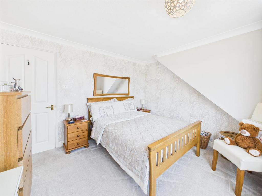 Bedroom: