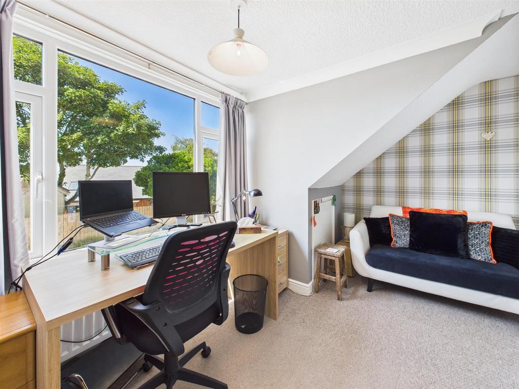 Bedroom: