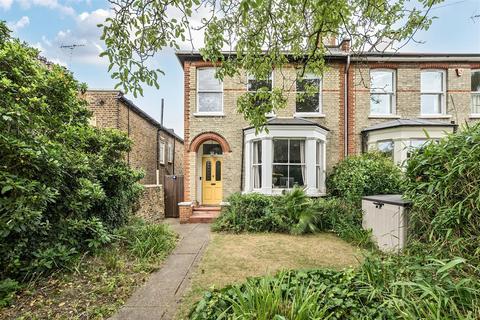 23 Tudor Road, Kingston Upon Thames, KT2 6AS