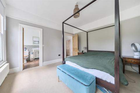 23 Tudor Road, Kingston Upon Thames, KT2 6AS
