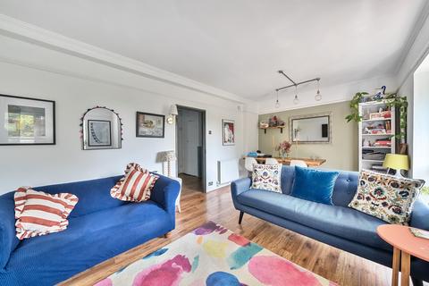 59 Edensor Gardens, London, W4 2QZ