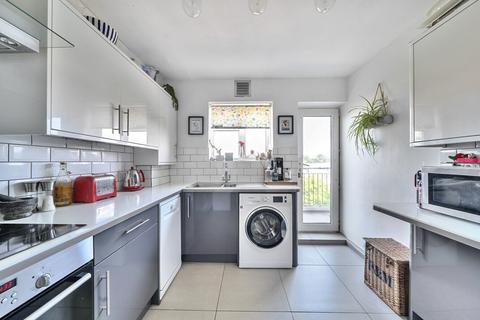 59 Edensor Gardens, London, W4 2QZ
