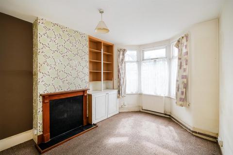 undefined, Warwick Road, Chingford