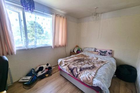 3 bedroom semi-detached house for sale, Bramford Lane, Ipswich, IP1