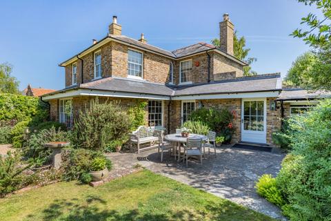 3 bedroom detached house for sale, New Street, Sandwich, Kent