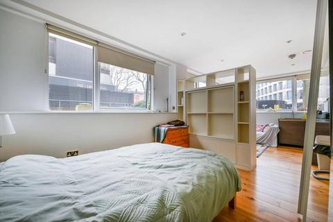 undefined, Lampton Road, Hounslow, TW3
