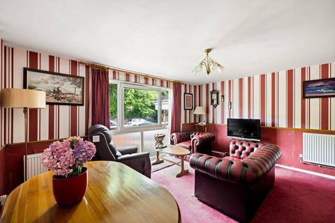 2 bedroom ground floor flat for sale, Salisbury Road, Dover, CT16