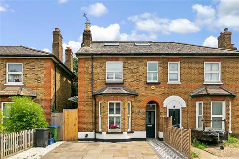 33 Manor Road, Richmond, TW9 1YA