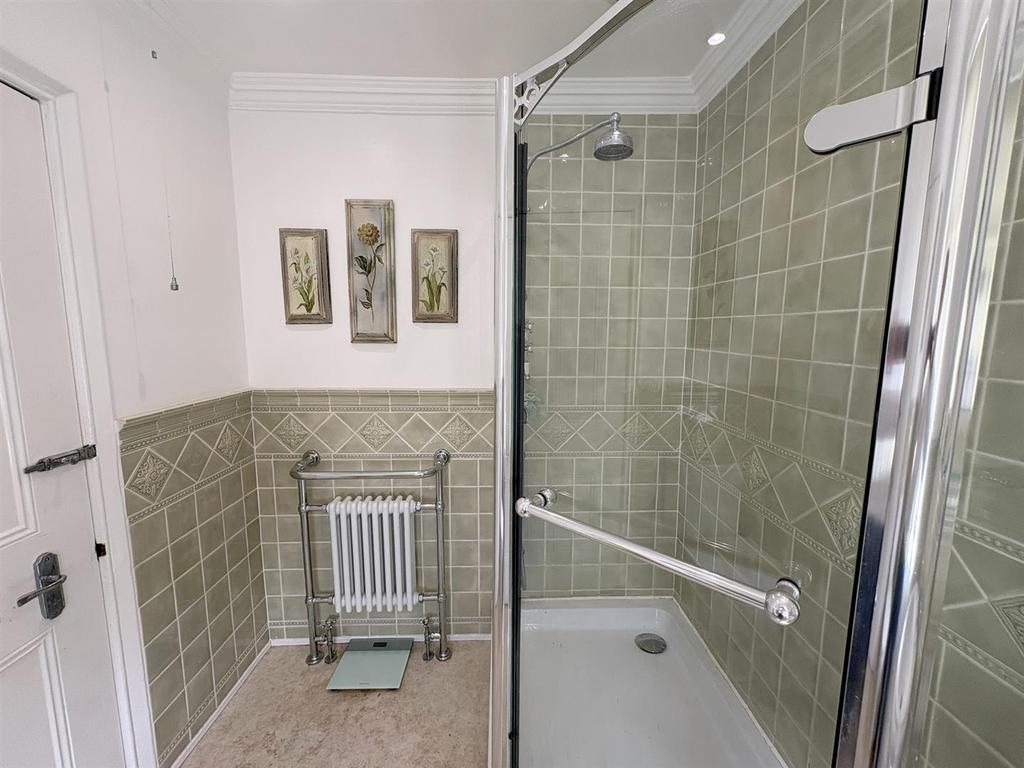 Shower Room/ WC