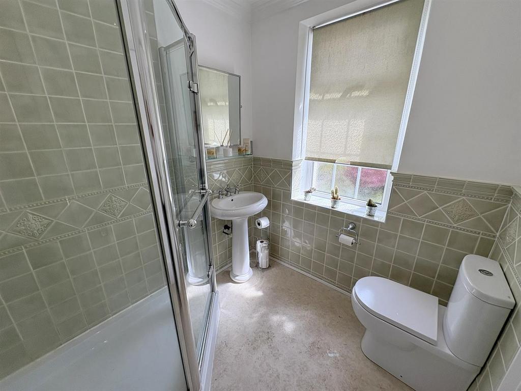 Shower Room/ WC