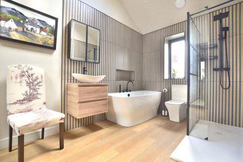 5 bedroom detached house for sale, College Baths Road, Cheltenham GL53
