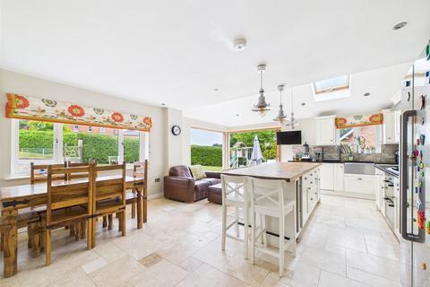 1 Barrow Hill, Churchdown, Gloucester, GL3 2LW
