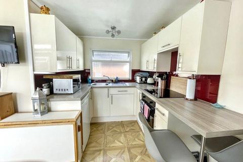 Property for sale, Golf Links Lane, Selsey, Chichester, West Sussex, PO20 9DR