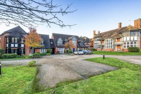 2 bed flat/apartment for rent in 11 Weller Court, Finchfield