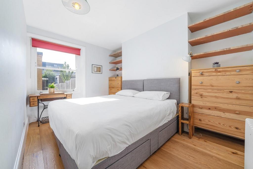 Bedroom 2.JPG