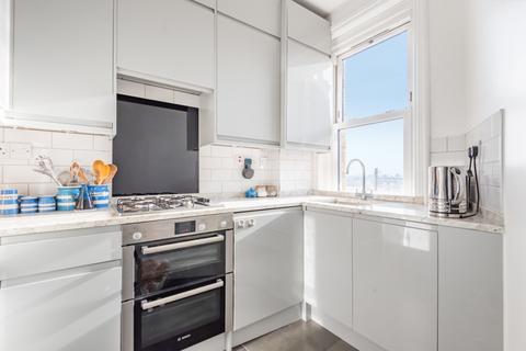 2 bedroom flat to rent, Wells House Road, London, NW10