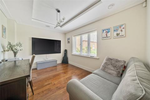 5 Rouse Close, Weybridge, KT13 9DH