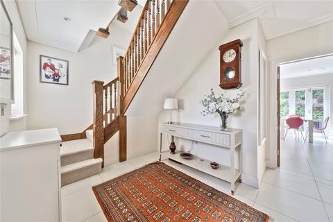 5 Rouse Close, Weybridge, KT13 9DH