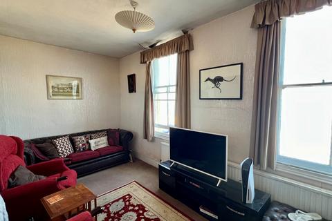 3 bedroom end of terrace house for sale, Beach Street, Deal, CT14
