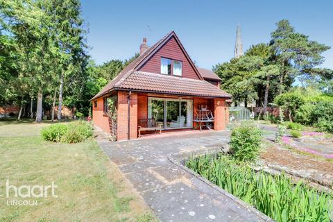 4 bedroom detached house for sale, Church Lane, Carlton on Trent