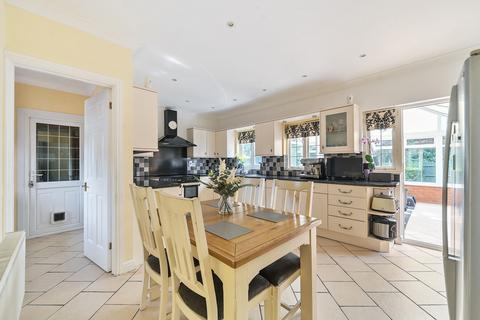 4 bedroom detached house for sale, Hanningtons Way, Reading RG7