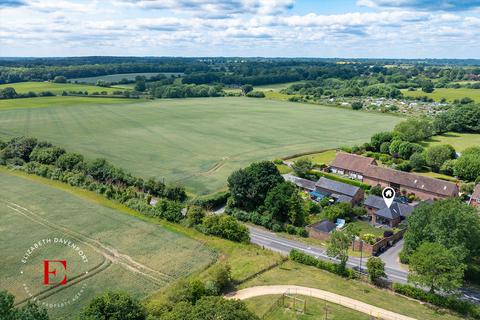 4 bedroom barn for sale, Warwick Road, Wootton Grange Warwick Road, CV8