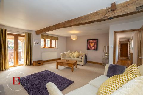 4 bedroom barn for sale, Warwick Road, Wootton Grange Warwick Road, CV8