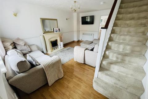 17 Laggan Close, Nuneaton, CV10 9TF