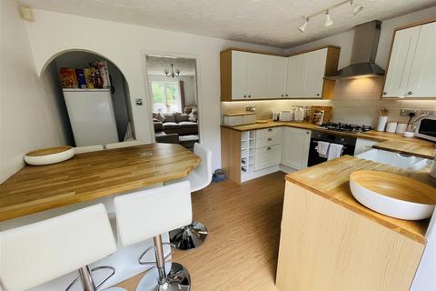 17 Laggan Close, Nuneaton, CV10 9TF