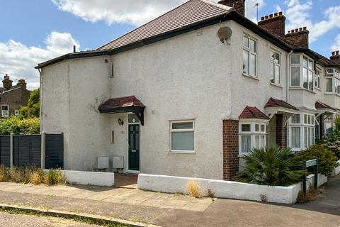 30a Bournville Road, London, SE6 4RN