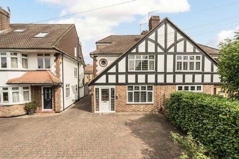 4 bedroom semi-detached house for sale, Croysdale Avenue, Sunbury-On-Thames TW16