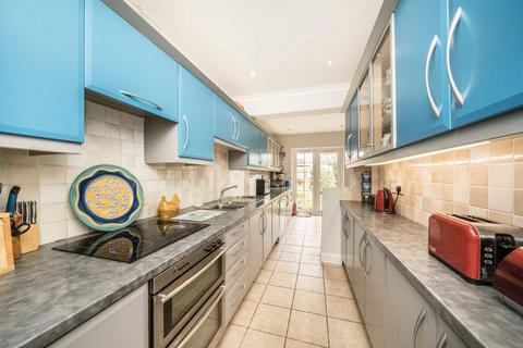 4 bedroom semi-detached house for sale, Croysdale Avenue, Sunbury-On-Thames TW16
