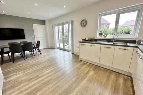 9 Admiral Close, Fleetwood, FY7 6HB
