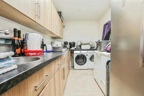 6 bedroom detached house for sale, High Road, Felixstowe IP11