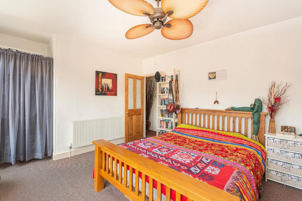 3 N0 REE - Bedroom A.jpg
