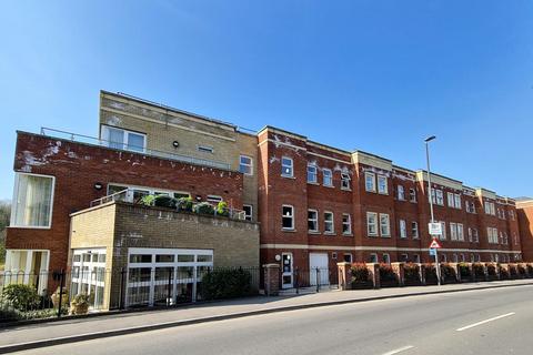1 bedroom apartment for sale, Cainscross Road, Stroud