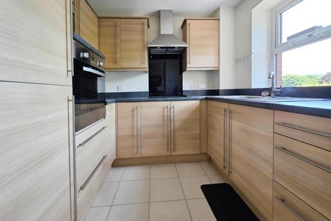 1 bedroom apartment for sale, Cainscross Road, Stroud