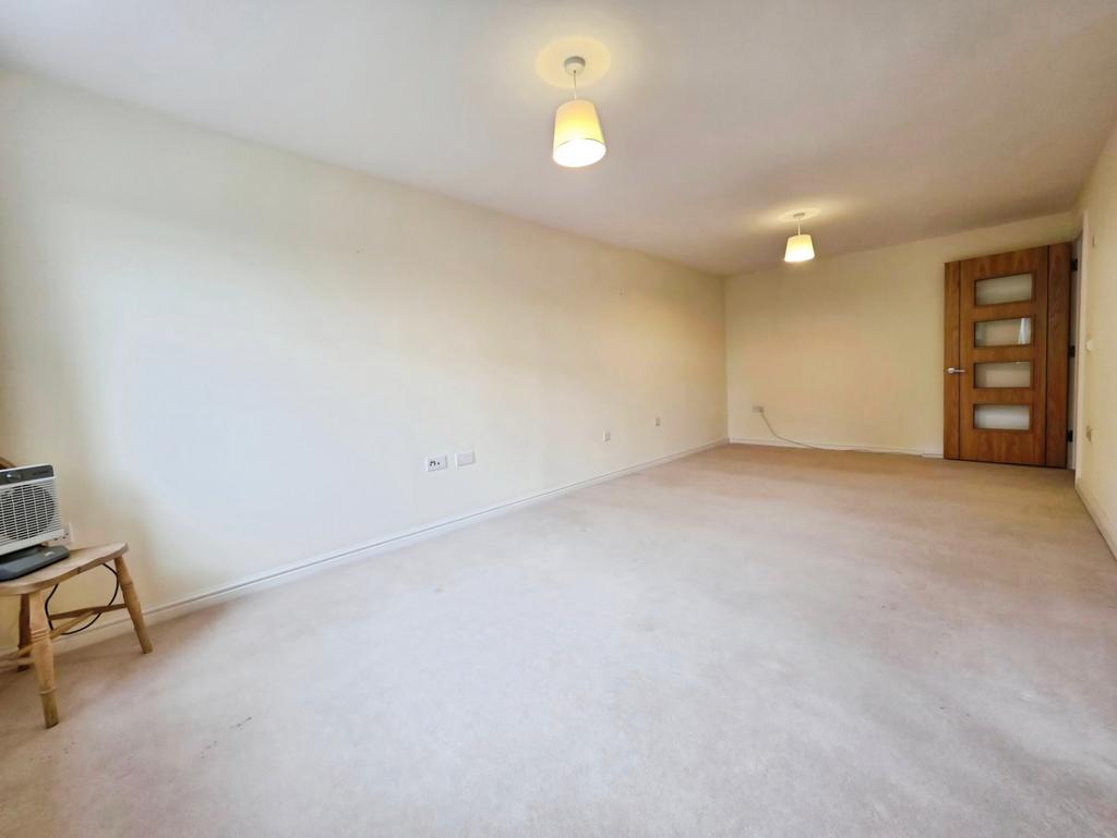 Pbox-bedroom-331876.jpg