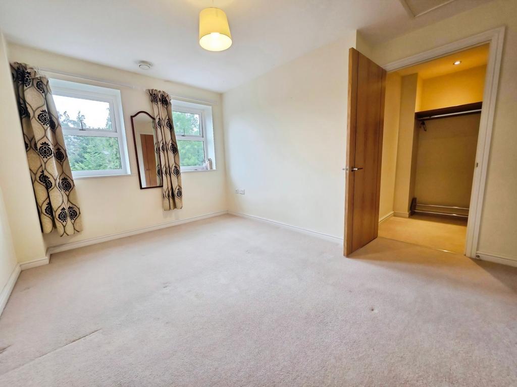 Pbox-bedroom-331876.jpg