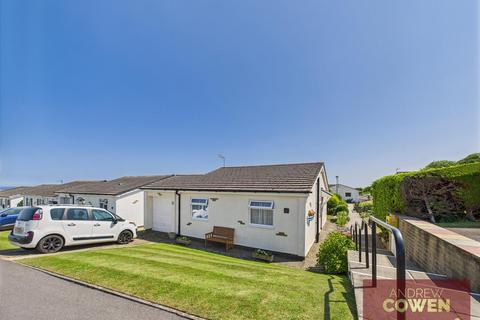 2 bedroom detached bungalow for sale, Knipe Point Drive, Scarborough YO11