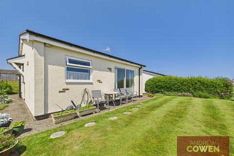 2 bedroom detached bungalow for sale, Knipe Point Drive, Scarborough YO11