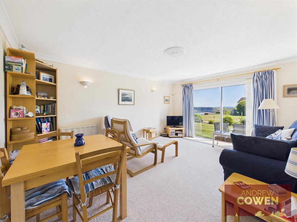 CAM05382 G0-PR0038-STILL015.jpg