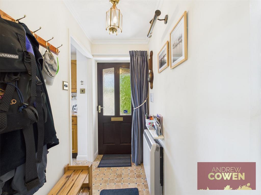 CAM05382 G0-PR0038-STILL004.jpg